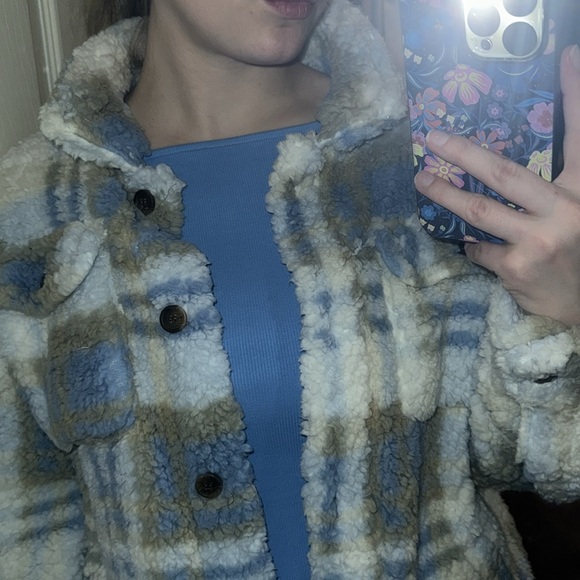 Sherpa Cardigan - Picture 8 of 8